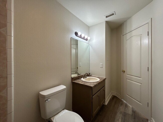 Building Photo - 4248 Dorel Dr