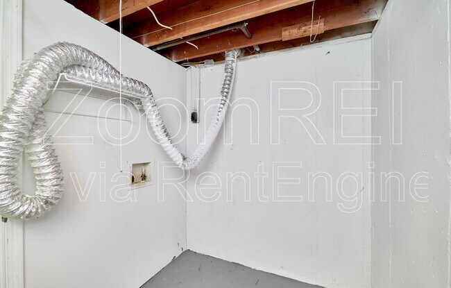 Building Photo - 2700 Steeplechase Ln