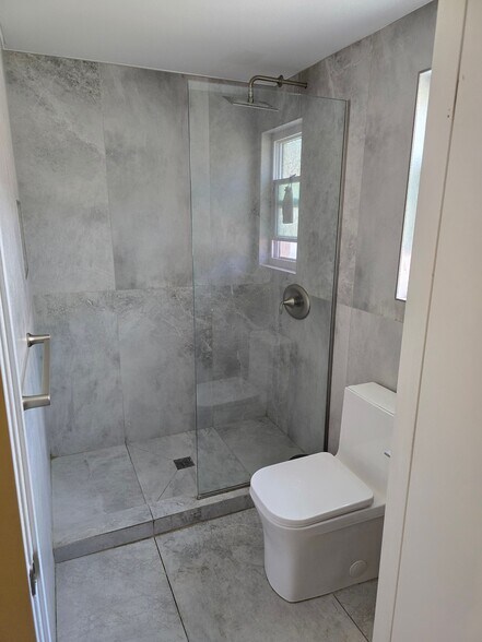 Building Photo - 6161 Caminito Baeza