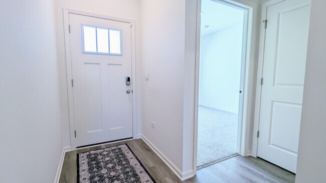 Building Photo - 1194 Woodlily Ln