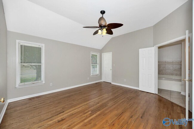 Building Photo - 180 Jarrett Ln