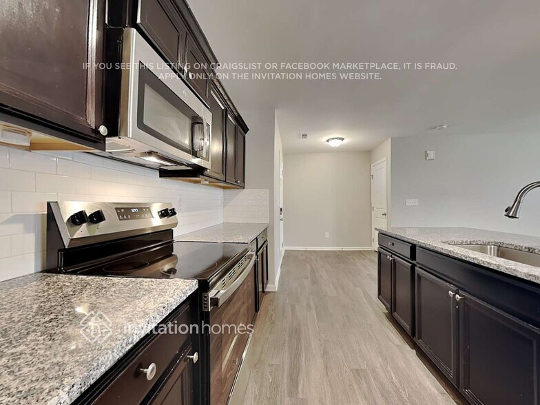 Building Photo - 1831 Hooper Court