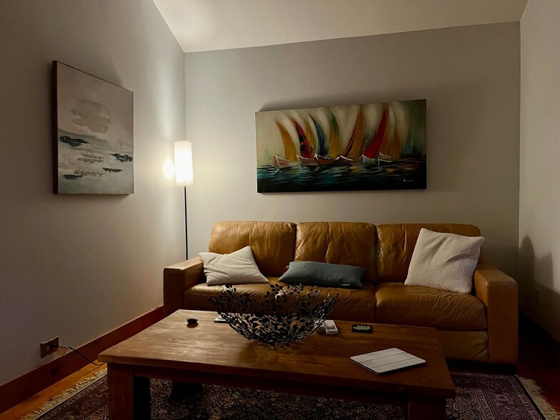 Building Photo - 75 S Rd