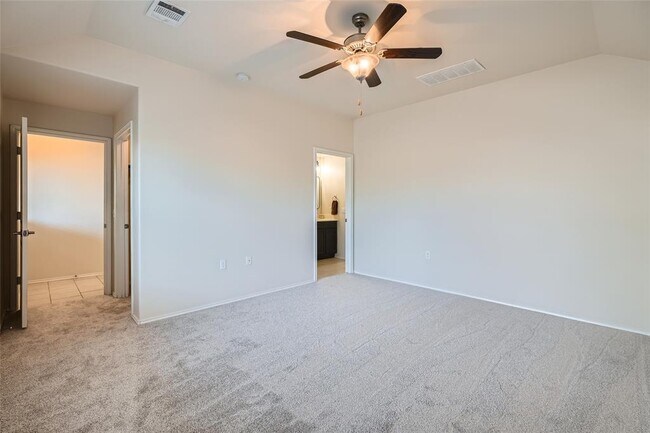Building Photo - 6905 Crestone Rd