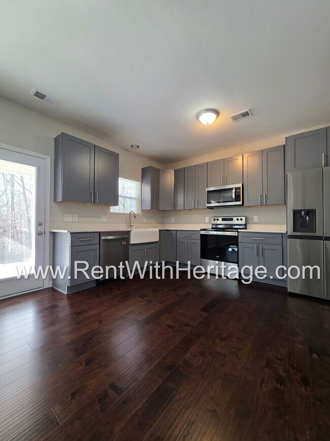 Building Photo - Stunning New 4bd/ 2.5ba / Immaculate / Attention to Detail/ Great Location