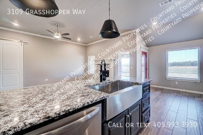 Building Photo - 3109 Grasshopper Wy