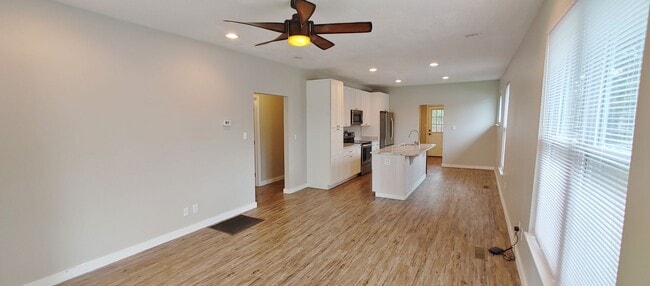 Building Photo - Bungalow in Downtown Chattanooga