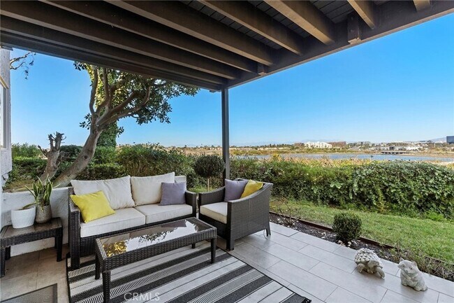 Building Photo - 2981 Quedada