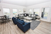 Building Photo - 927 Palm Ridge Dr