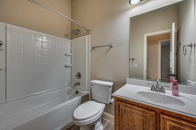 Building Photo - 6625 Thistle Wood Dr