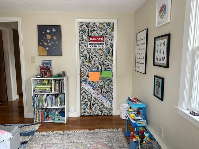 Building Photo - 66-68 Summit St