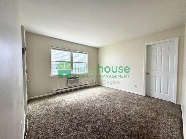 Building Photo - 2642 E Ocean View Ave