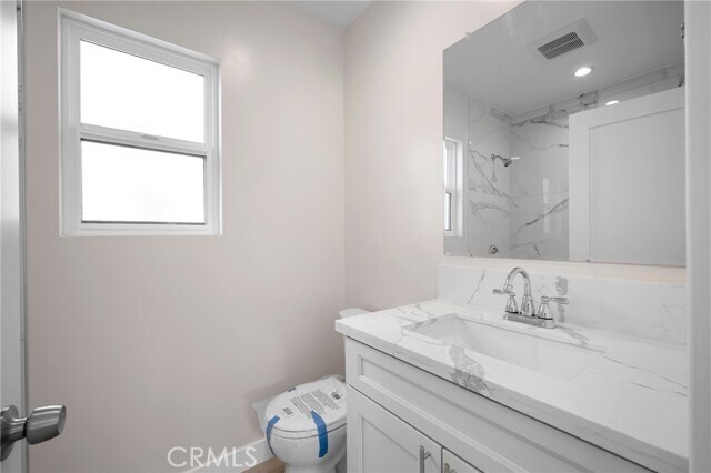 Building Photo - 417 Riverdale Dr