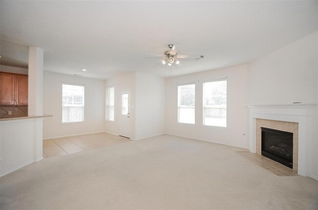 Building Photo - 25835 Orchard Knoll Ln