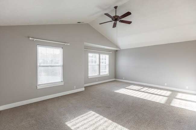 Building Photo - 4527 SE Antelope Hills