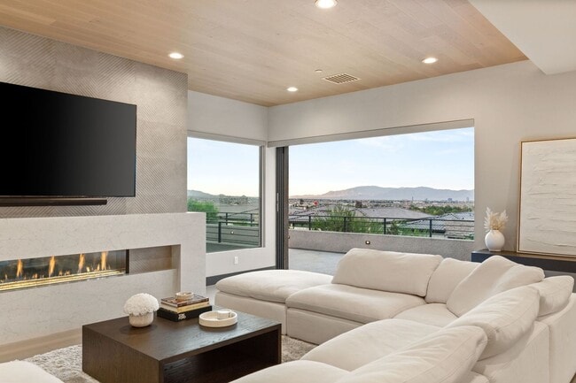 Building Photo - 11142 San Terrazo Pl