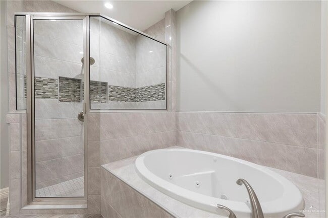 Building Photo - 23 Payton Dr