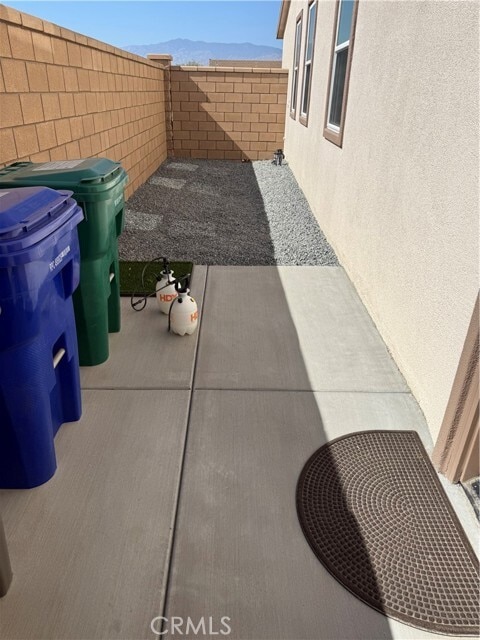 Building Photo - 75225 Aldrich Dr