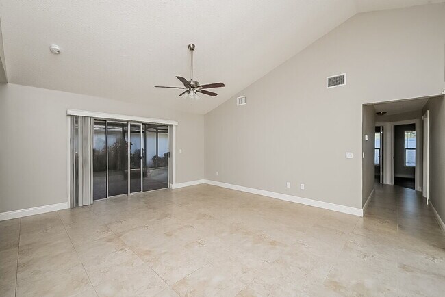 Building Photo - 5944 Birchwood Dr