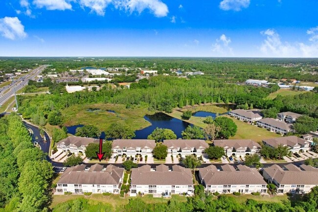 Building Photo - 2050 Park Crescent Dr