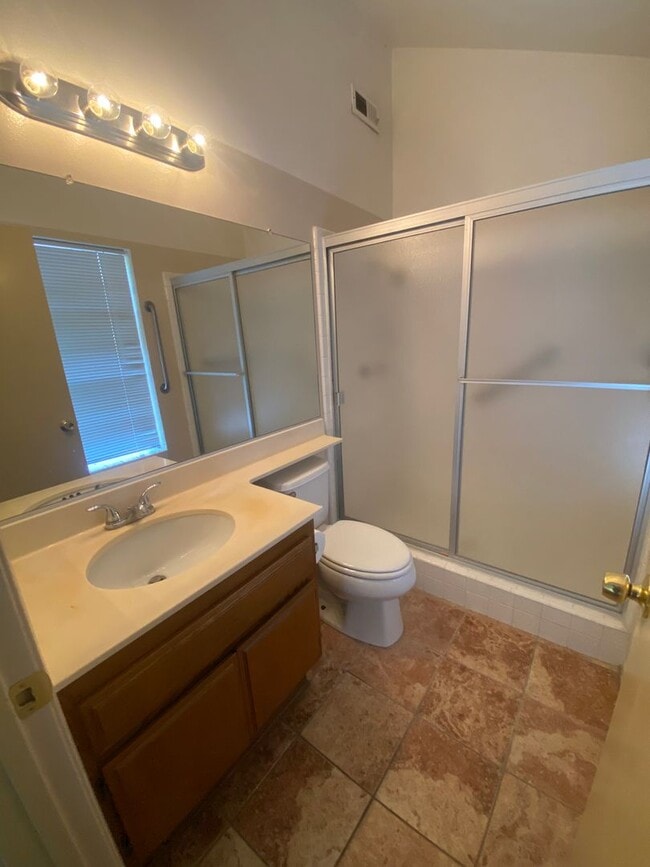 Building Photo - Charming 3 Bedroom, 2 Bath Home in San Mar...