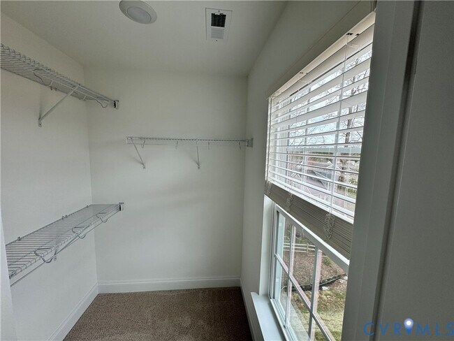 Building Photo - 13836 Randolph Pond Ln
