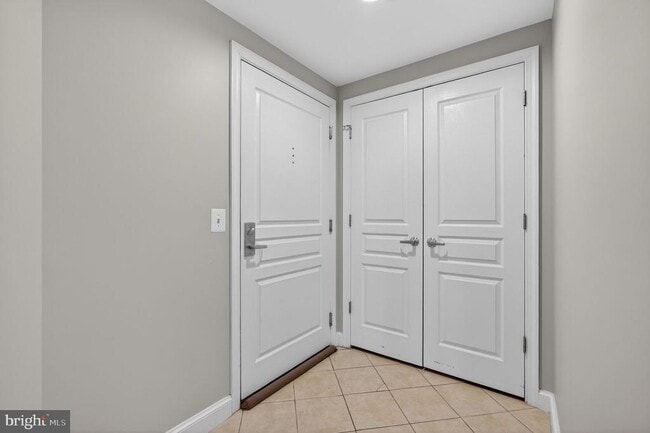 Building Photo - 2451 Midtown Ave