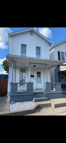 Building Photo - 211 Burns Ave