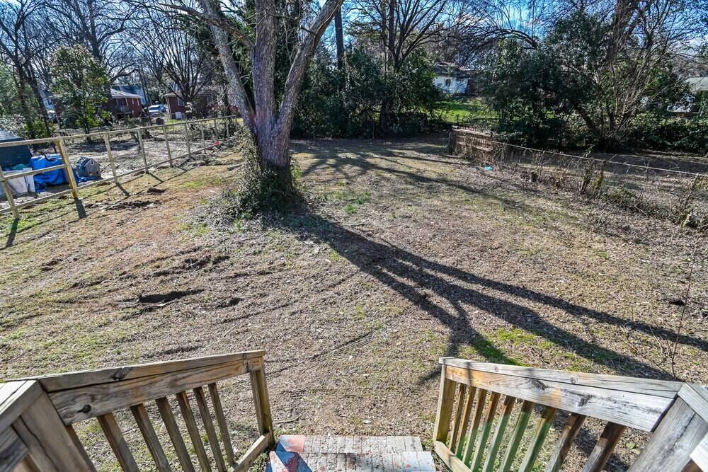 Building Photo - 2751 Catalina Ave