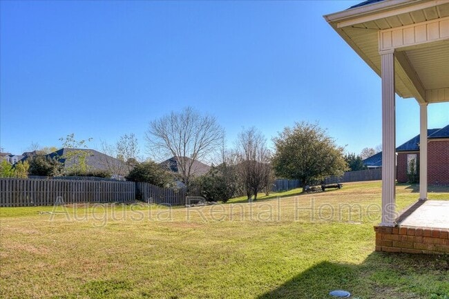 Building Photo - 1904 Long Creek Falls
