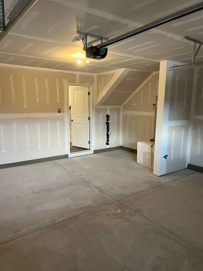 Building Photo - 3bd/3.5 ba Townhome for rent @ Rosedale in Wake Forest