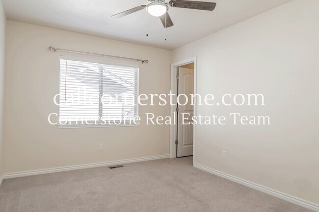 Building Photo - 11081 Echo Canyon Dr