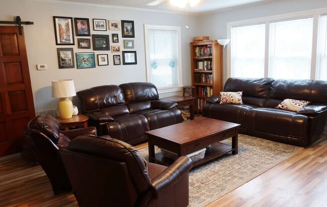 Building Photo - 2102 E 37th St