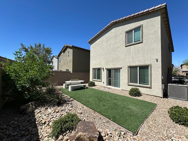 Building Photo - 5370 White Butterfly St