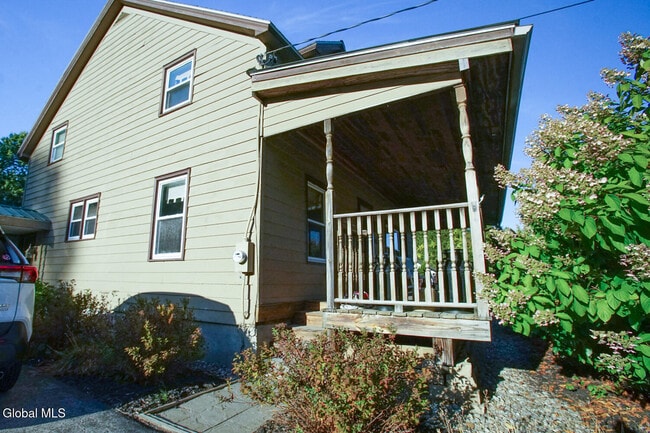 Building Photo - 48 Smith Bridge Rd