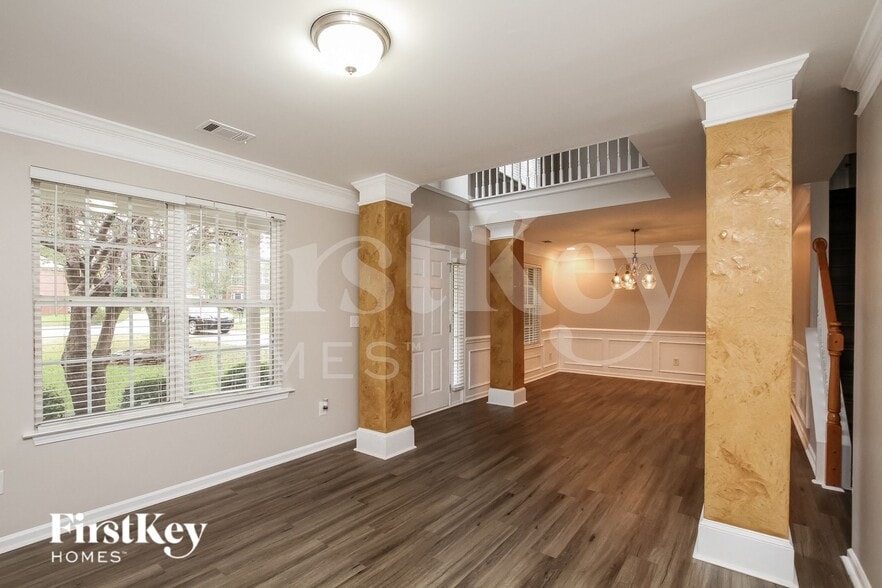 Building Photo - 4215 Greenfield Cir NW