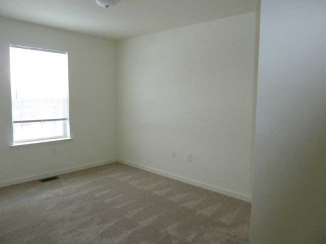 Building Photo - 860 Champions Dr