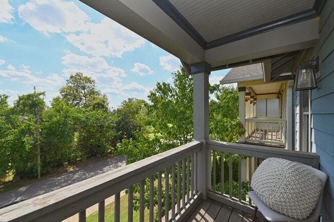 Building Photo - **NEWER HOME IN THE HEART OF EAST NASHVILL...