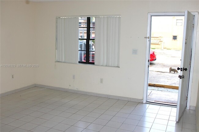 Building Photo - 2260 W 55th St