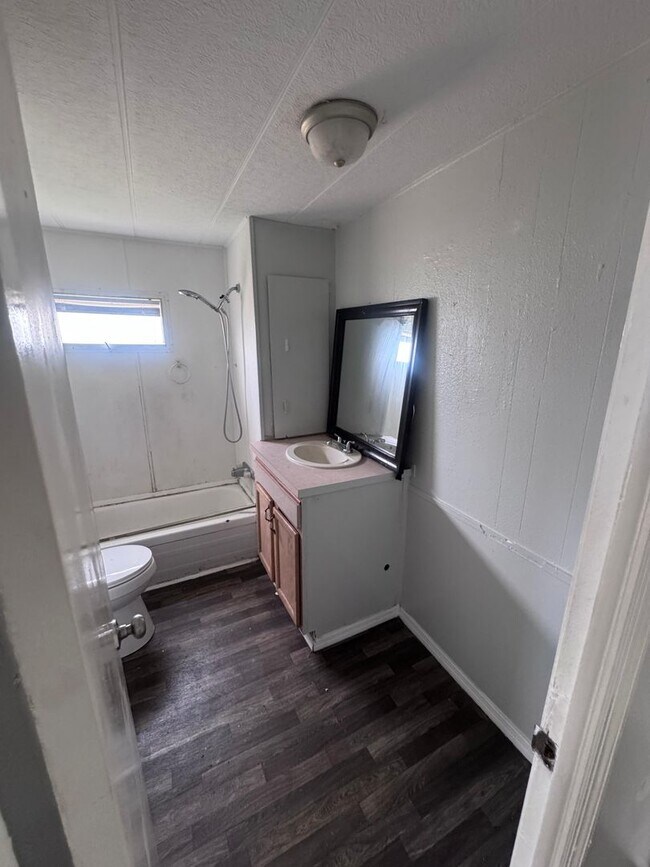 Building Photo - 1707 Reynolds Rd