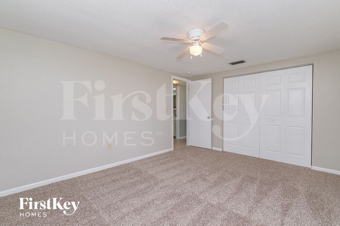 Building Photo - 8726 Cochise Ln