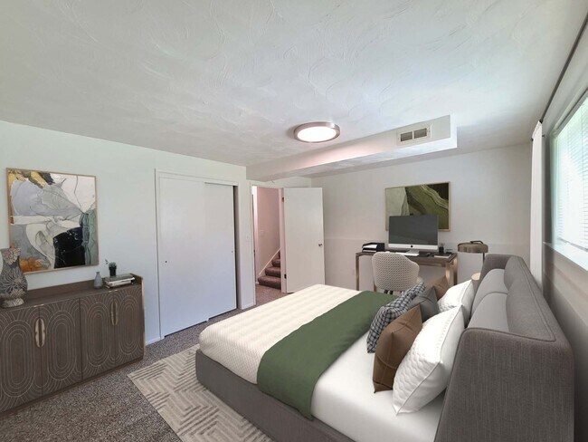 Building Photo - $2,400.00 - 4 Bed / 2 Bath Home in Upper South Hill with Large Backyard