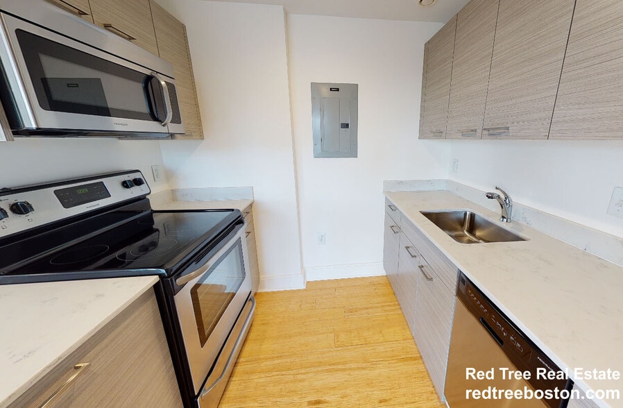 Building Photo - 40 Malvern St