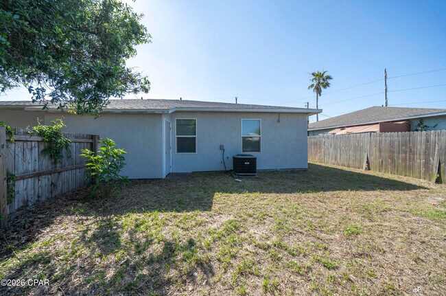 Building Photo - 3722 Burnham Way