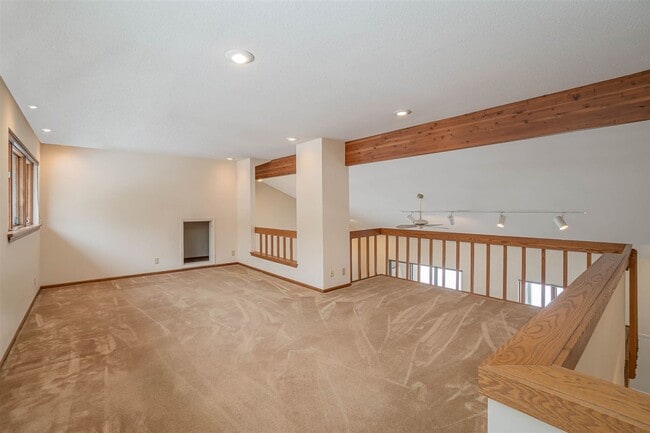 Building Photo - 3301 Thornbrook Ct