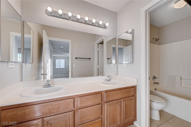 Building Photo - 4328 Desert Home Ave