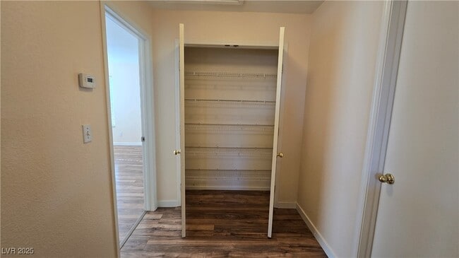 Building Photo - 2525 Rainbow Cactus Ct