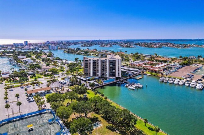 Building Photo - 10355 Paradise Blvd