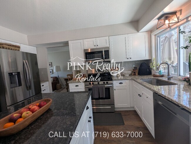 Building Photo - 3230 Breckenridge Dr W