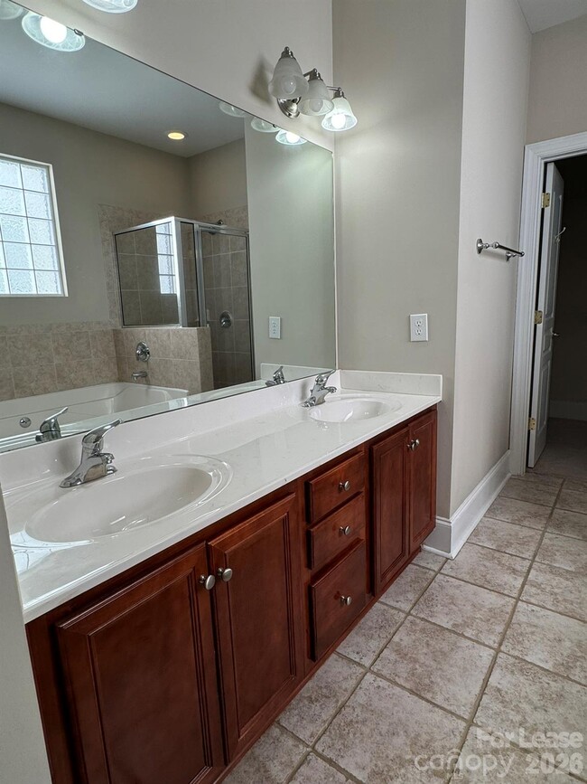 Building Photo - 5117 Alysheba Dr